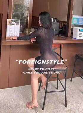 性感夜店装弯腰透视裙女
