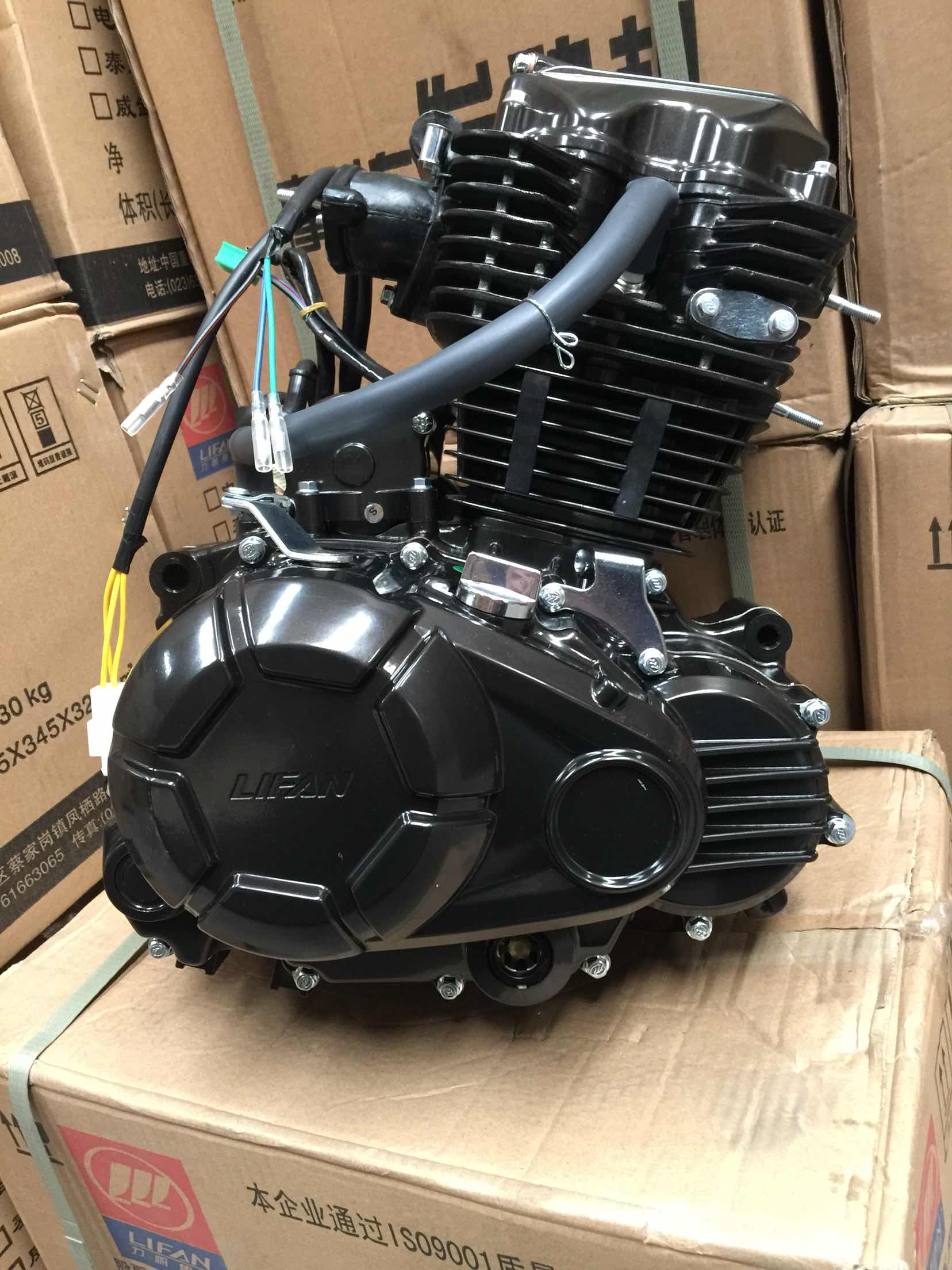 力帆摩托CG150/CG200平衡轴六档发动机总成、250五档机头总成