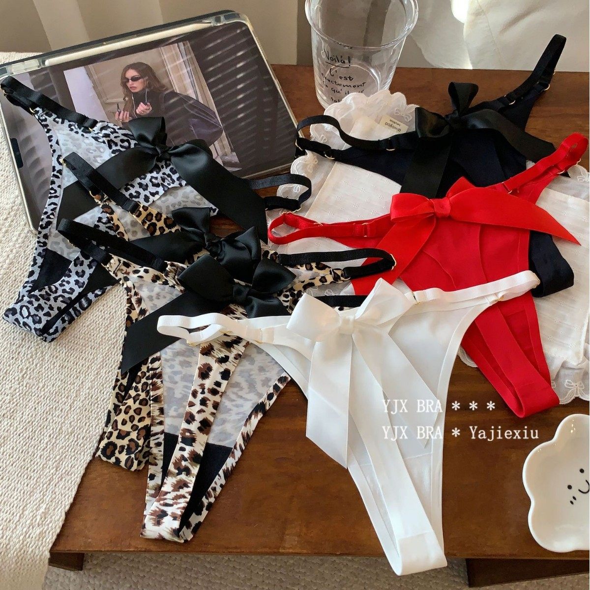 新款性感一片式丁字裤女隐形蝴蝶结时尚无痕薄款女细带可调腰T裤,女士内衣/男士内衣/家居服,男三角内裤,淘宝优惠券,粉丝福利购,淘宝优惠卷