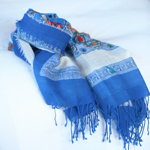 一梦 美翻了 纯羊毛纯手工刺绣繁花似锦女士披肩围巾克什米尔进口