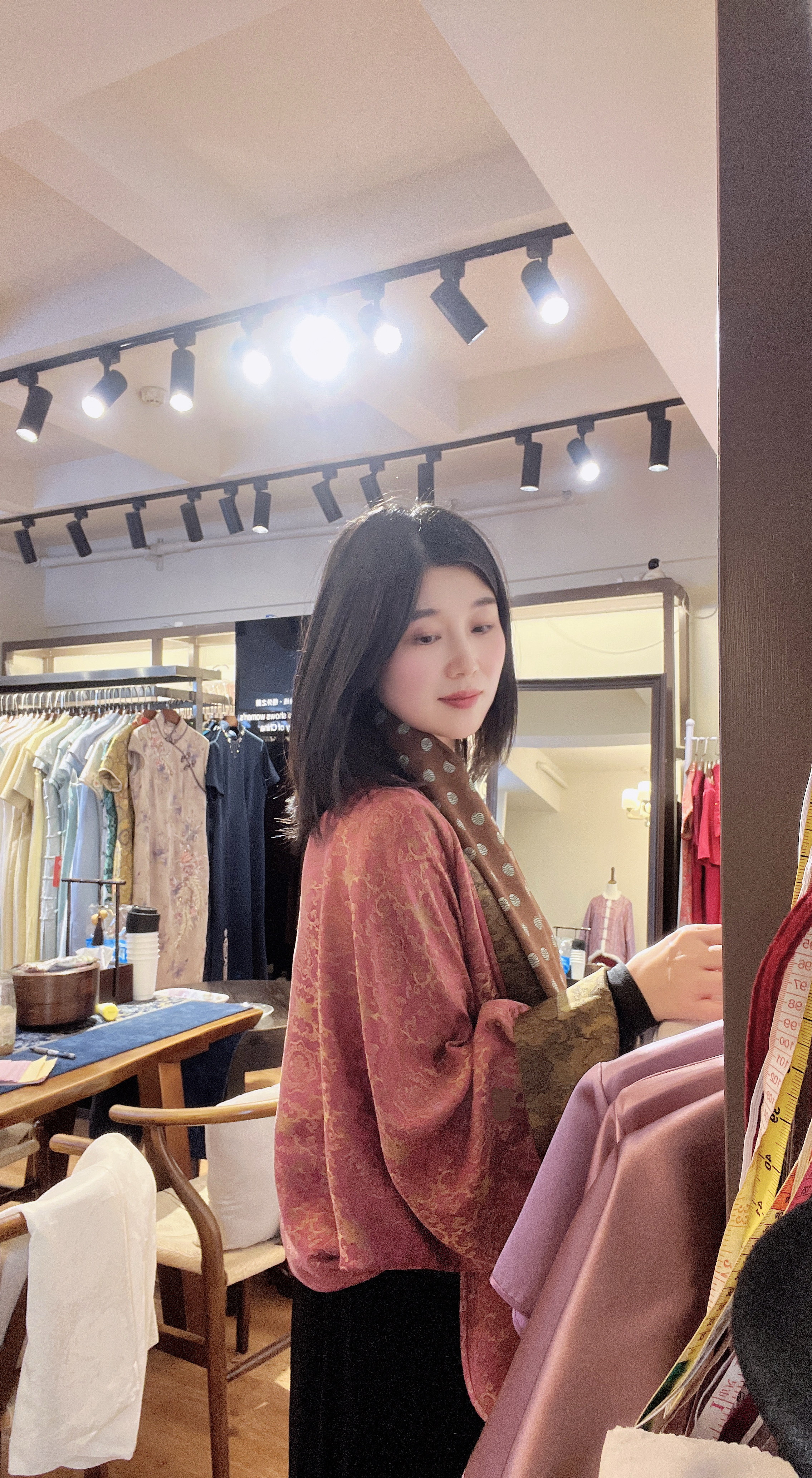 花间蝶新中式国风提花衬衫女2025年夏季复古盘扣高级缎面别致