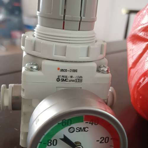 IRV20-C10BG调压阀，正品调压阀，带表，带支架