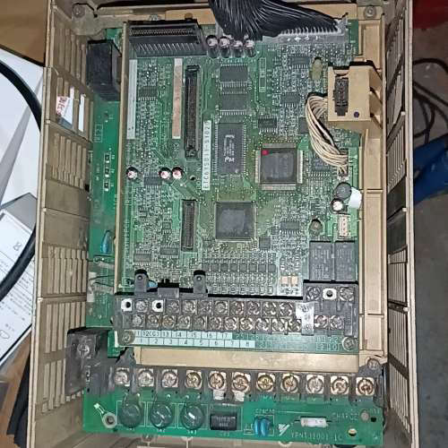 安川变频器220v7.5kw CiMR-g5a27p5驱动板