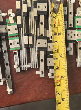 导轨IKOLWL5B和上银的成色如图手感好。