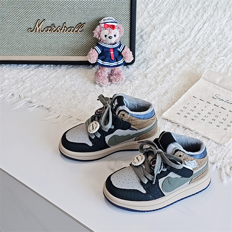 5601童鞋2025冬款潮牌撞色空军高帮靴男女童休闲鞋板鞋运动篮球鞋