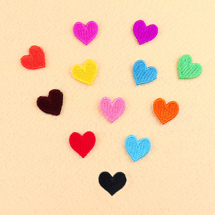 СºÅ²¼Ìù²¹¶¡Ìù·þ×°¸¨Á϶ùͯÒ·þÐÞ²¹Ð¡¶´×°ÊÎÌù²¼¶àÉ«ÐÄÐδÌÐåÌù