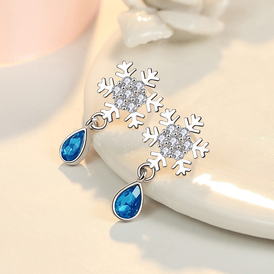 镶钻雪花镀银仙女短款水滴耳坠