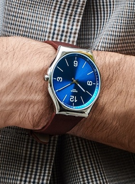 代购王俊凯同款手表斯沃琪 SWATCH SKINWIND磨砂蓝色表盘皮带休