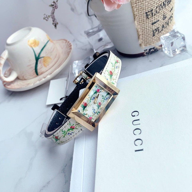 正品代购 GUCCI 古驰方形贝母盘花卉图案皮带石英女表 YA147407