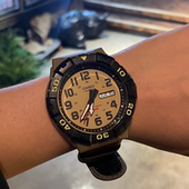 210HB 代购 Casio卡西欧复古徒步户外运动潜水石英日韩腕表MRW