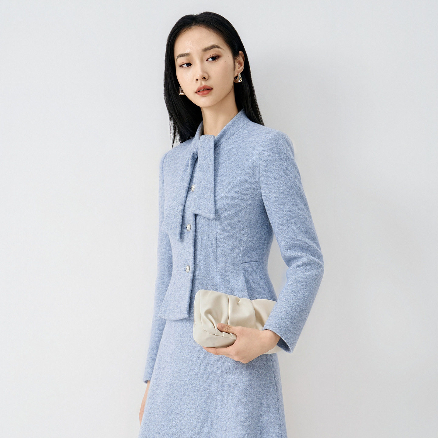JESSIE浅蓝色系带领两件套女2026冬职场通勤收腰短款衬衫半裙套装