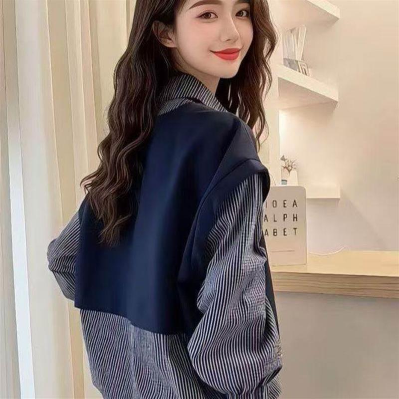 2026秋冬款时尚假两件衬衫翻领拼接条纹外穿卫衣多巴胺女士上衣