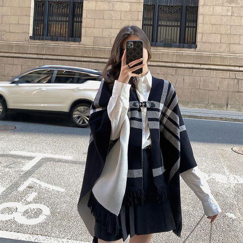 秋冬女装2026新款宽松披肩斗篷两面穿外搭长款外套洋气针织毛衣女