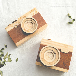饰模型八音盒音乐盒摄影道具生日礼物 创意简约木质相机笔筒摆件装