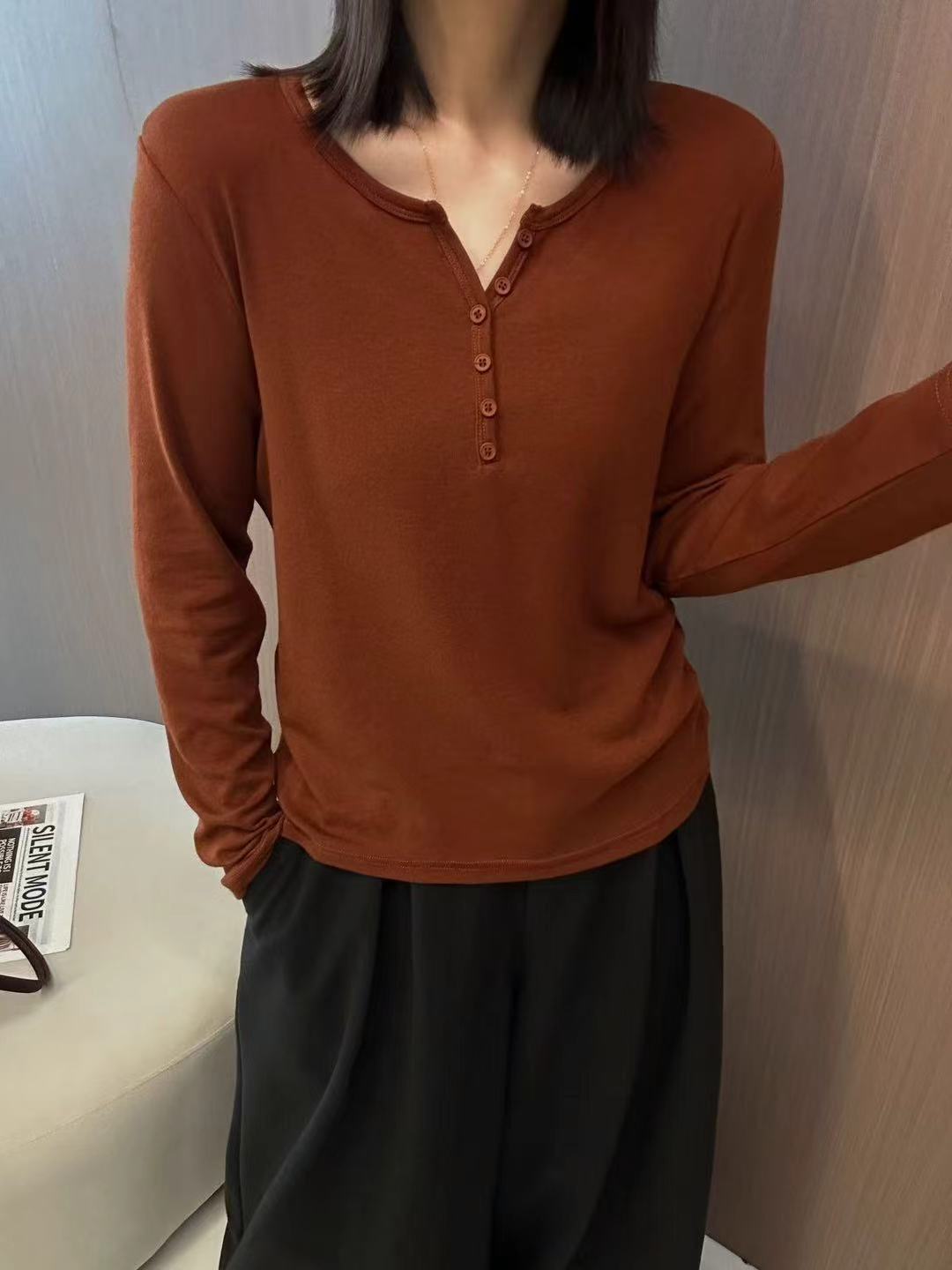 极简风白色剪刀口半纽扣长袖T恤女基础百搭内搭打底衫上衣2026秋