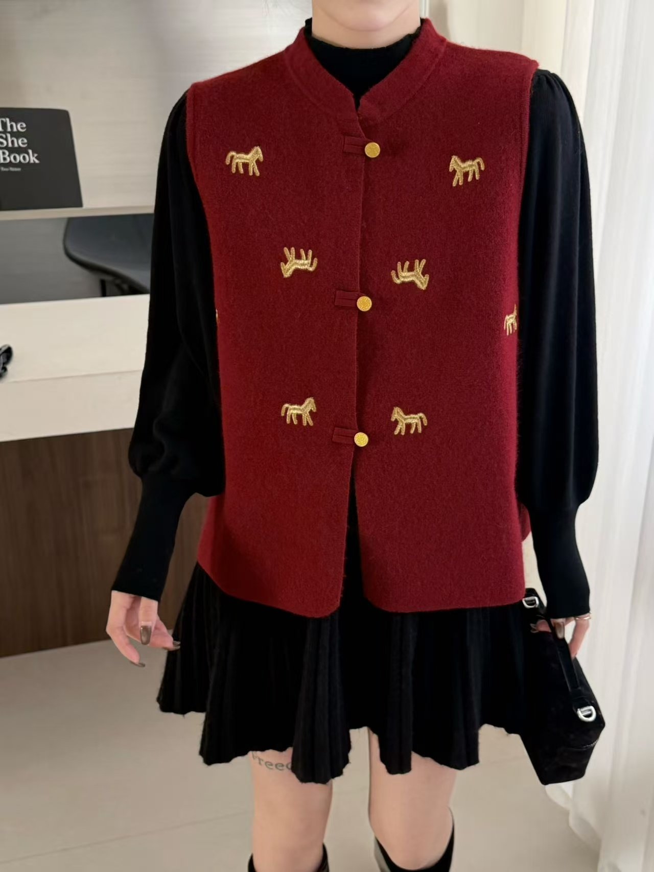 韩系正品新中式气质卡通小马针织马甲女2026春季洋气休闲毛衣背心,女装/女士精品,毛针织衫,淘宝优惠券,粉丝福利购,淘宝优惠卷