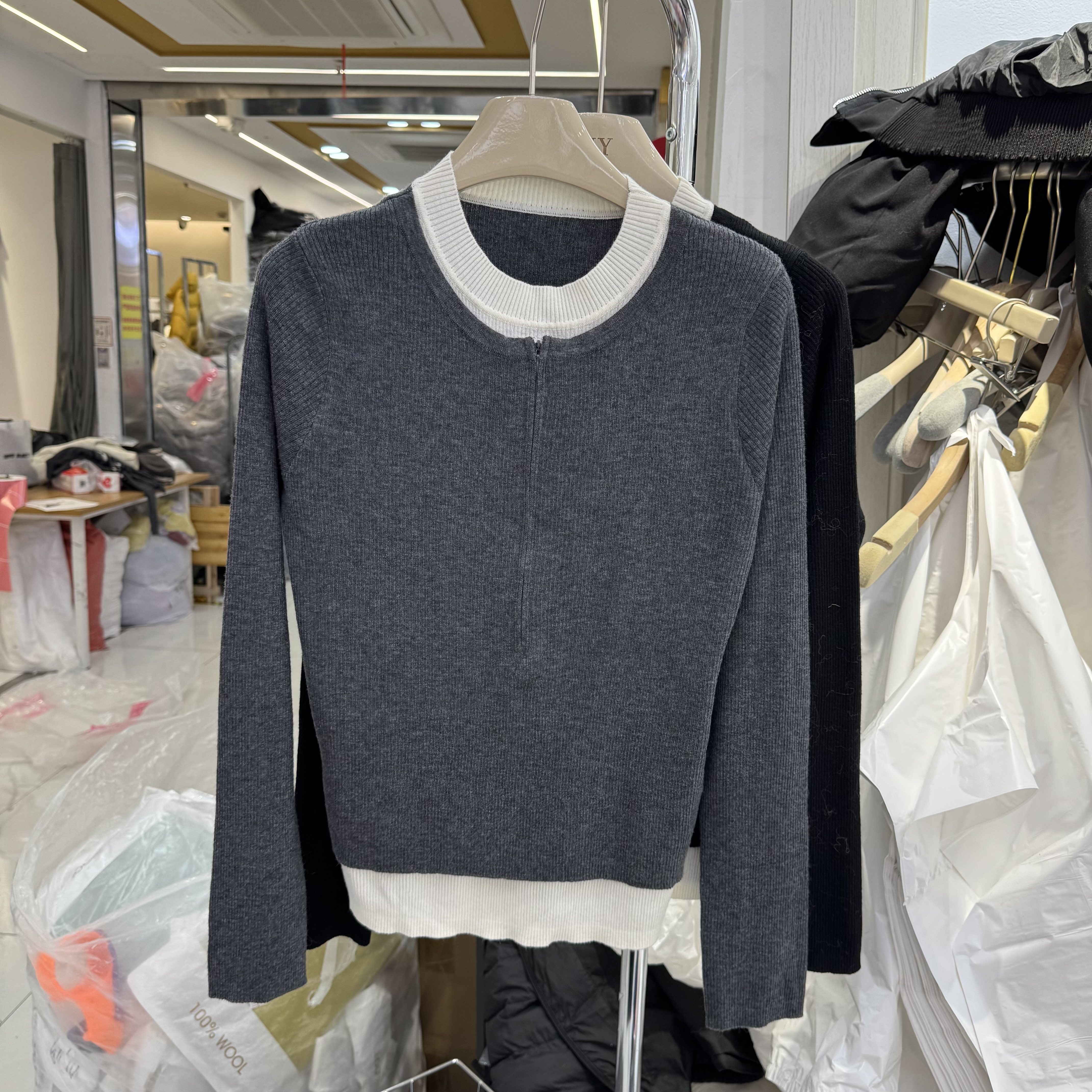 2025冬季新款韩版显瘦羊毛针织打底衫长袖假两件上衣内搭拼接女潮