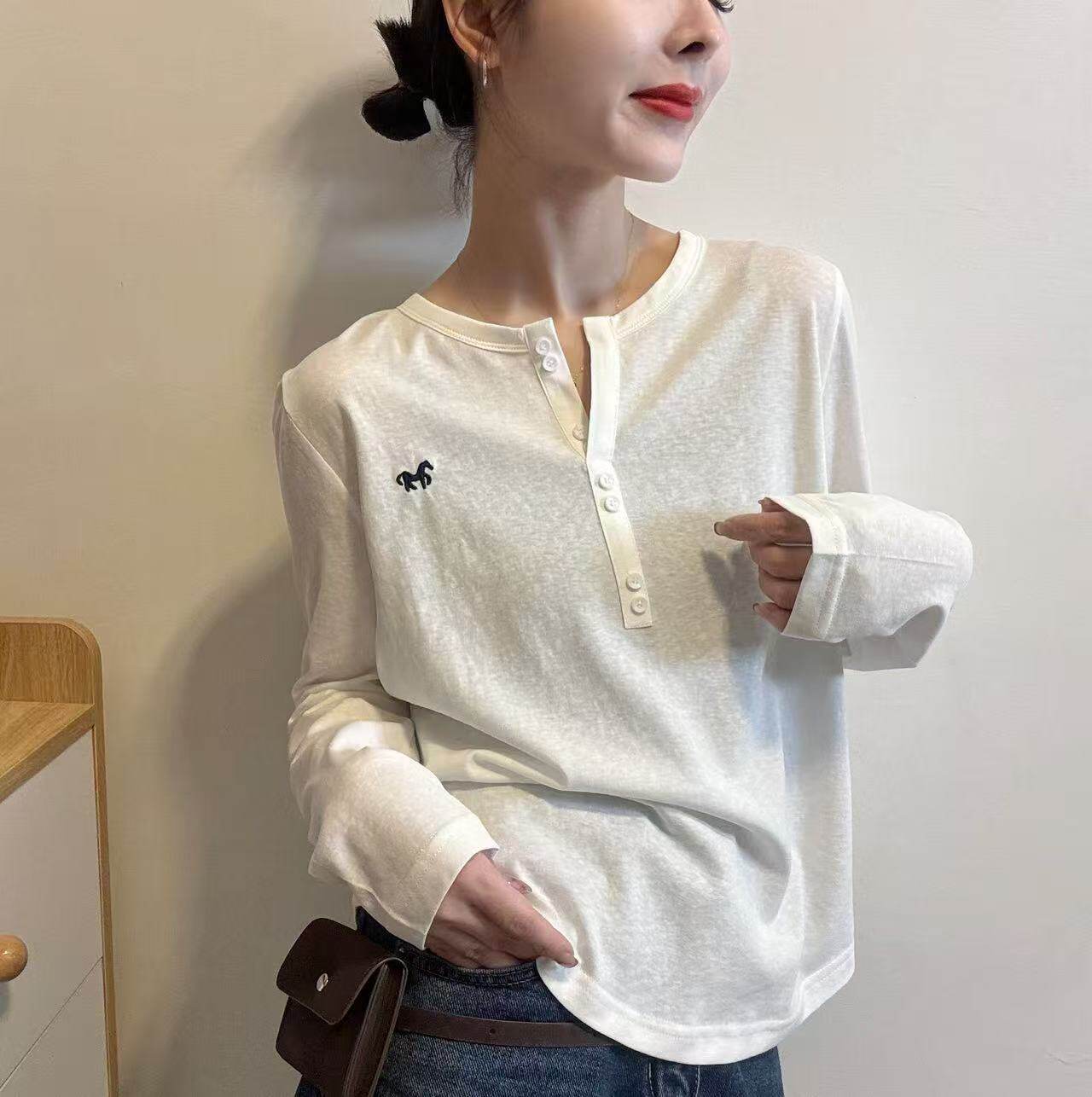 白色半开领卡通刺绣正肩长袖T恤女2026春季宽松显瘦内搭打底上衣