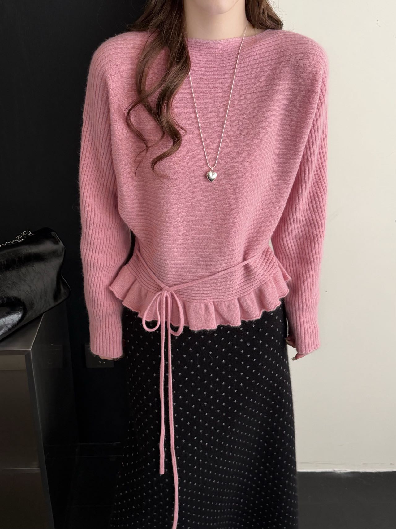 韩系木耳边拼接氛围感系带羊绒针织衫秋冬慵懒软糯毛衣套头打底女