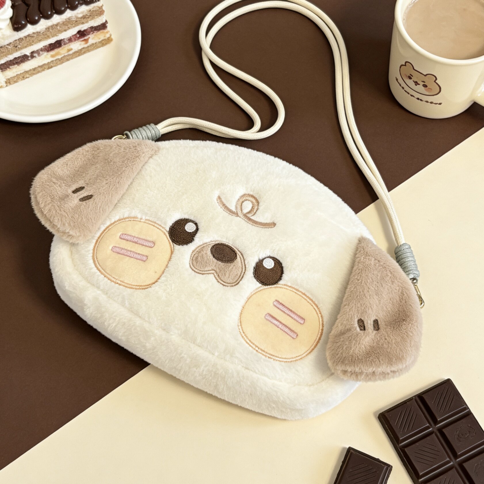 BunStudio小众原创设计小卷眉狗狗卡通短毛毛绒斜挎学生手机女包