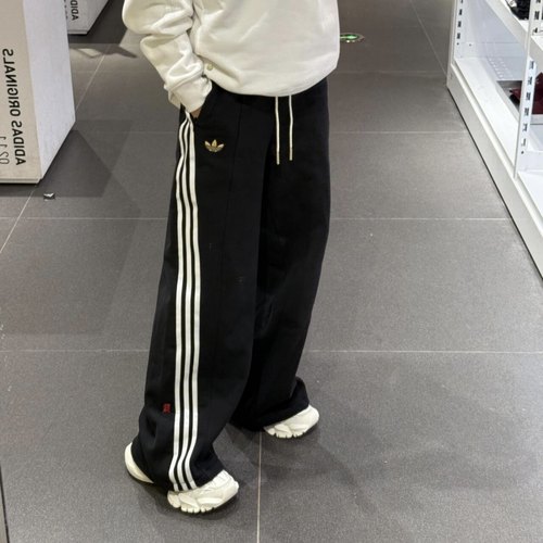 Adidas三叶草 蛇年春节新年女子运动休闲潮流宽松阔腿长裤 JL8436