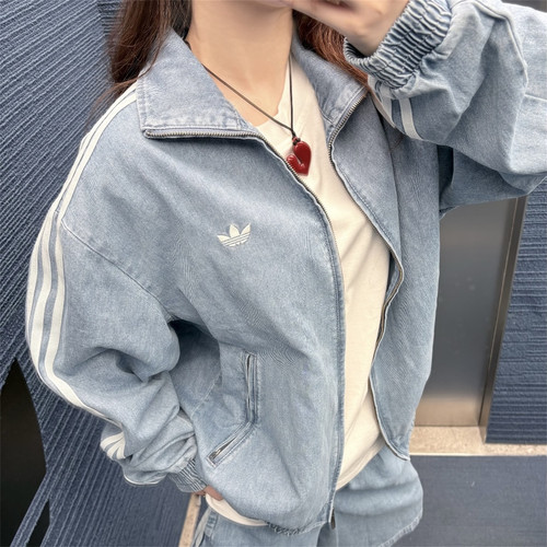 Adidas三叶草 男子运动潮流三条纹牛仔刺绣宽松夹克外套 KX1196