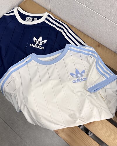 Adidas三叶草 女子运动休闲潮流条纹宽松短袖T恤 IR7466 IR7469
