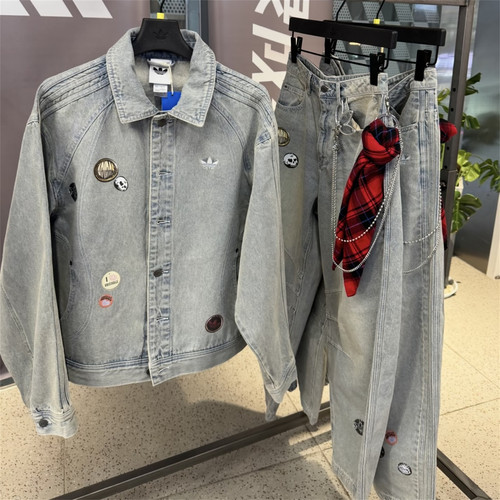 Adidas三叶草 男女运动休闲潮流刺绣牛仔夹克外套 KT6363 KT6366