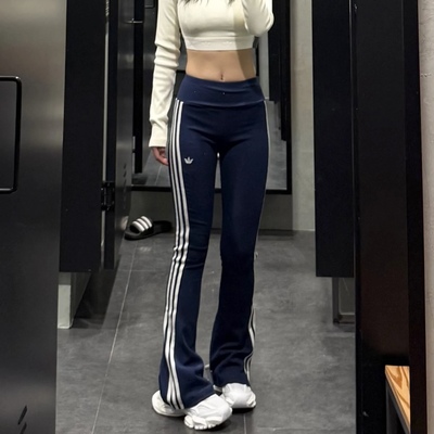 Adidas三叶草 女子运动潮流修身针织微喇叭长裤 KC3130 KC3131