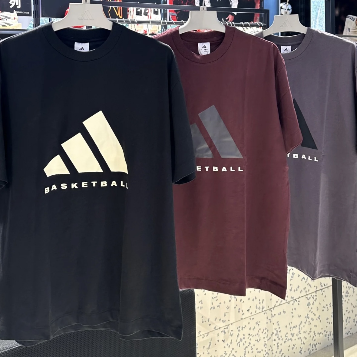 阿迪达斯 BASKETBALL 运动潮流宽松短袖T恤 JY0199 JC7834 JD6128