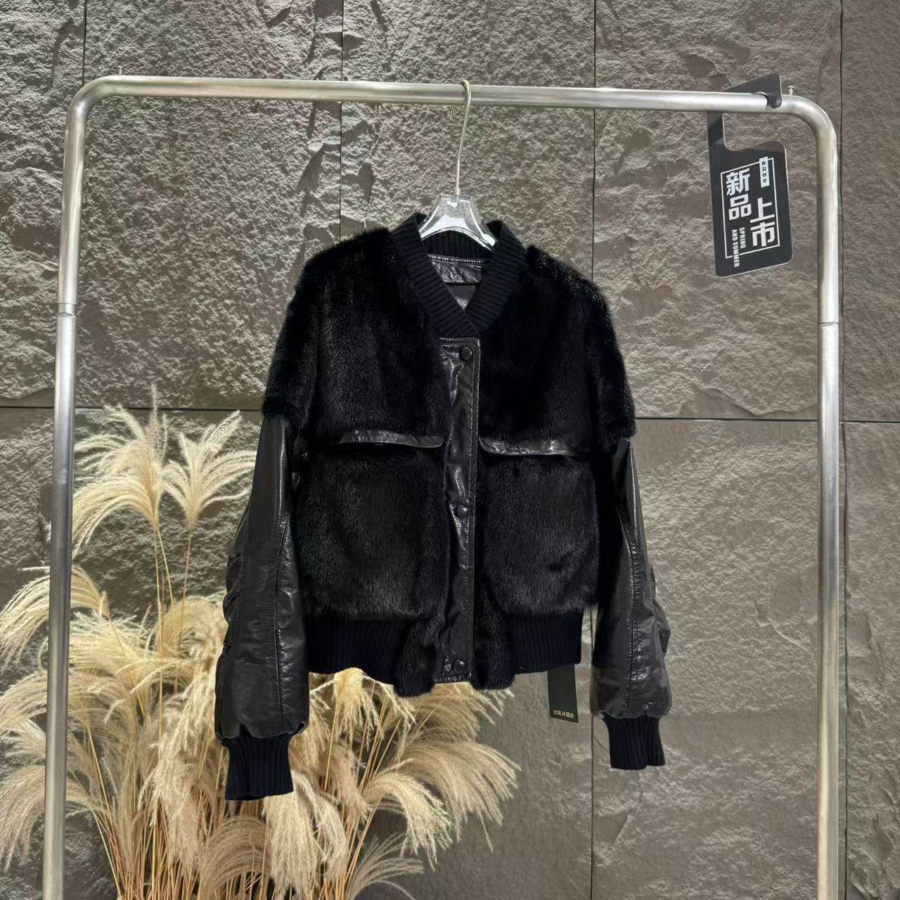【若楠服饰】黑色洋气款水貂拼皮洋气女装皮草外套-330