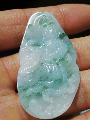 吊坠糯种细腻时尚礼品翡翠观音