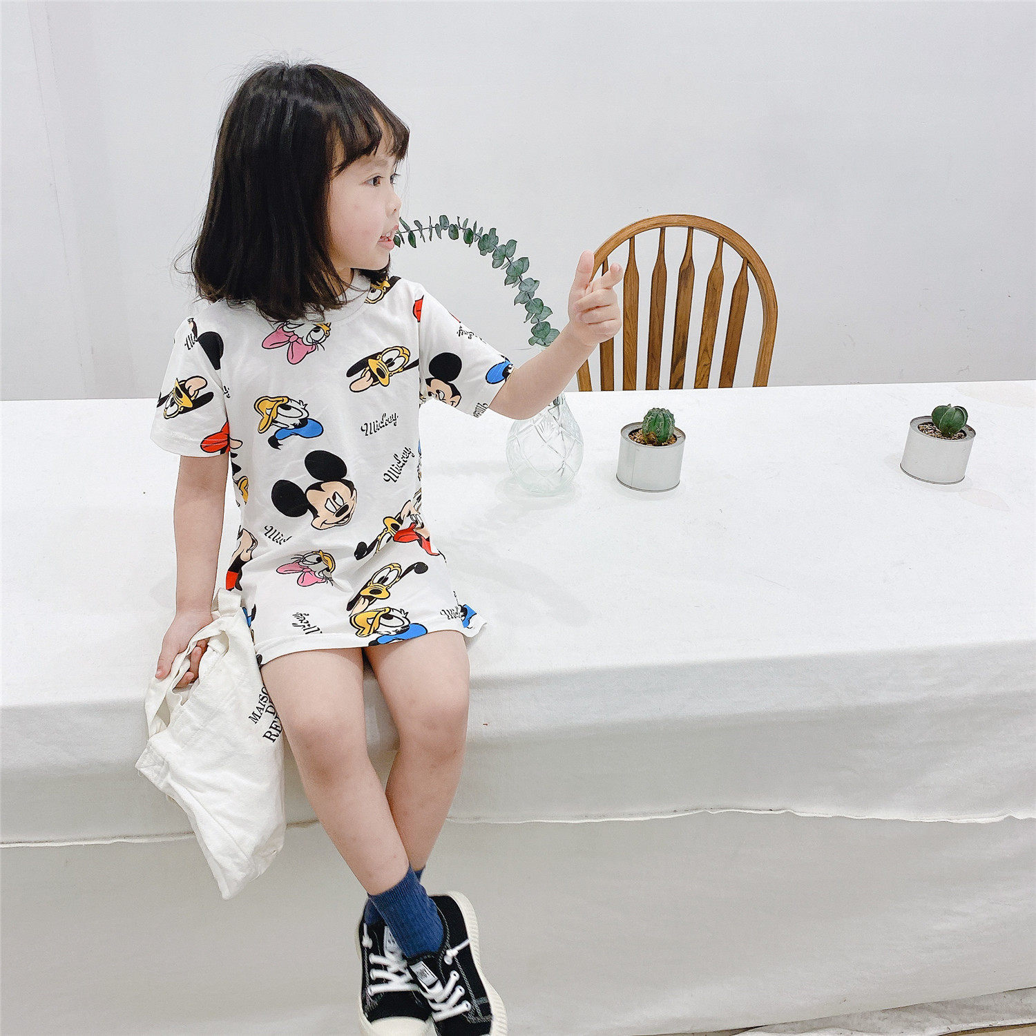 新款2023夏装女童洋气卡通连衣裙公主裙可爱休闲短袖中长款裙子_虎窝淘