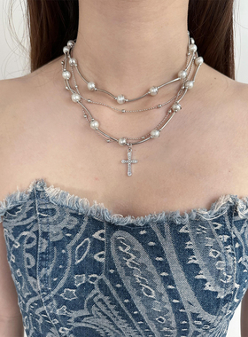 atmshop多层仿珍珠镶嵌超闪十字架吊坠项链辣妹复古叠戴锁骨链