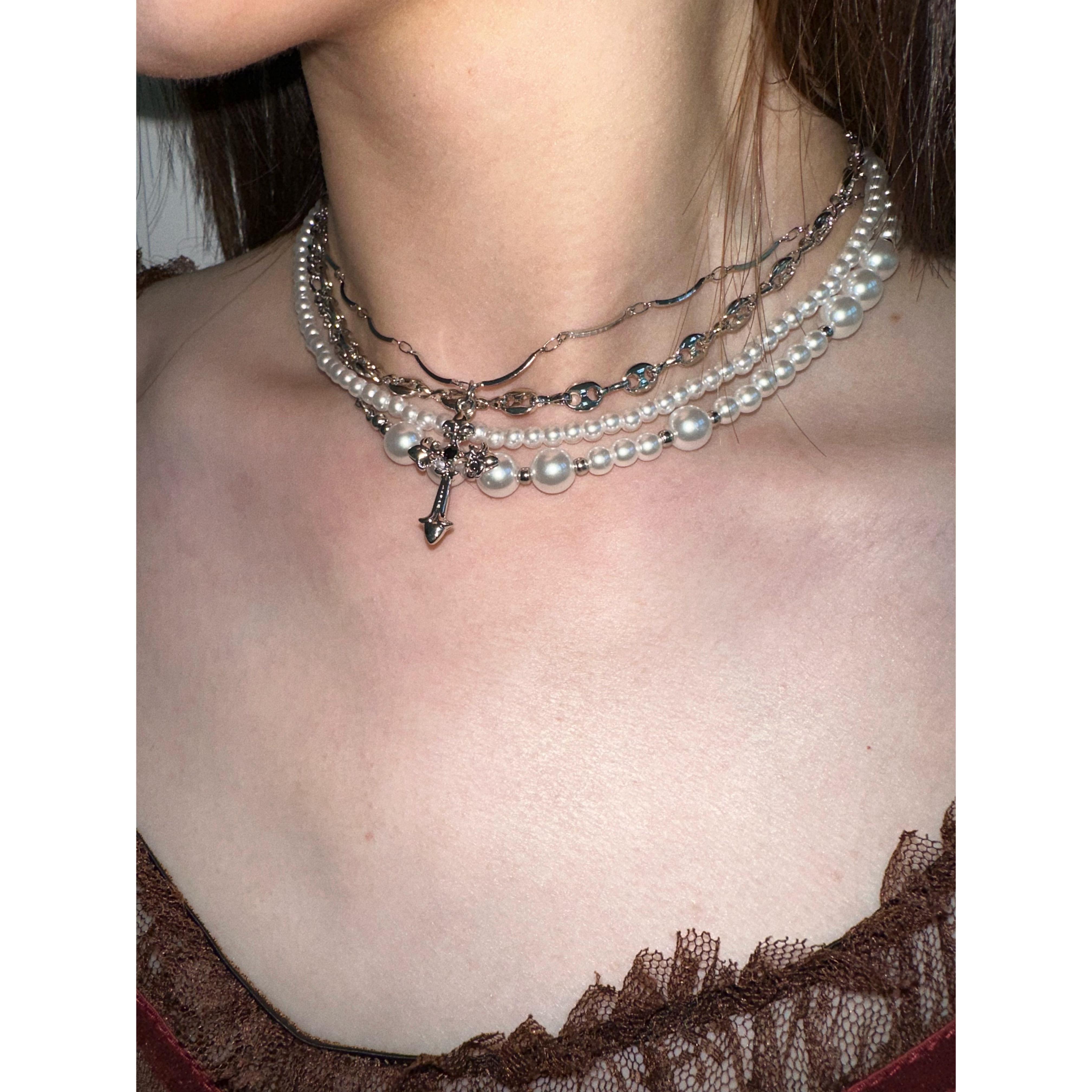 十字架吊坠多层珍珠项链choker