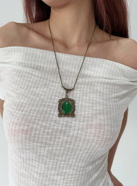 atmshop复古做旧哥特绿色方牌吊坠项链新中式vintage精致锁骨链