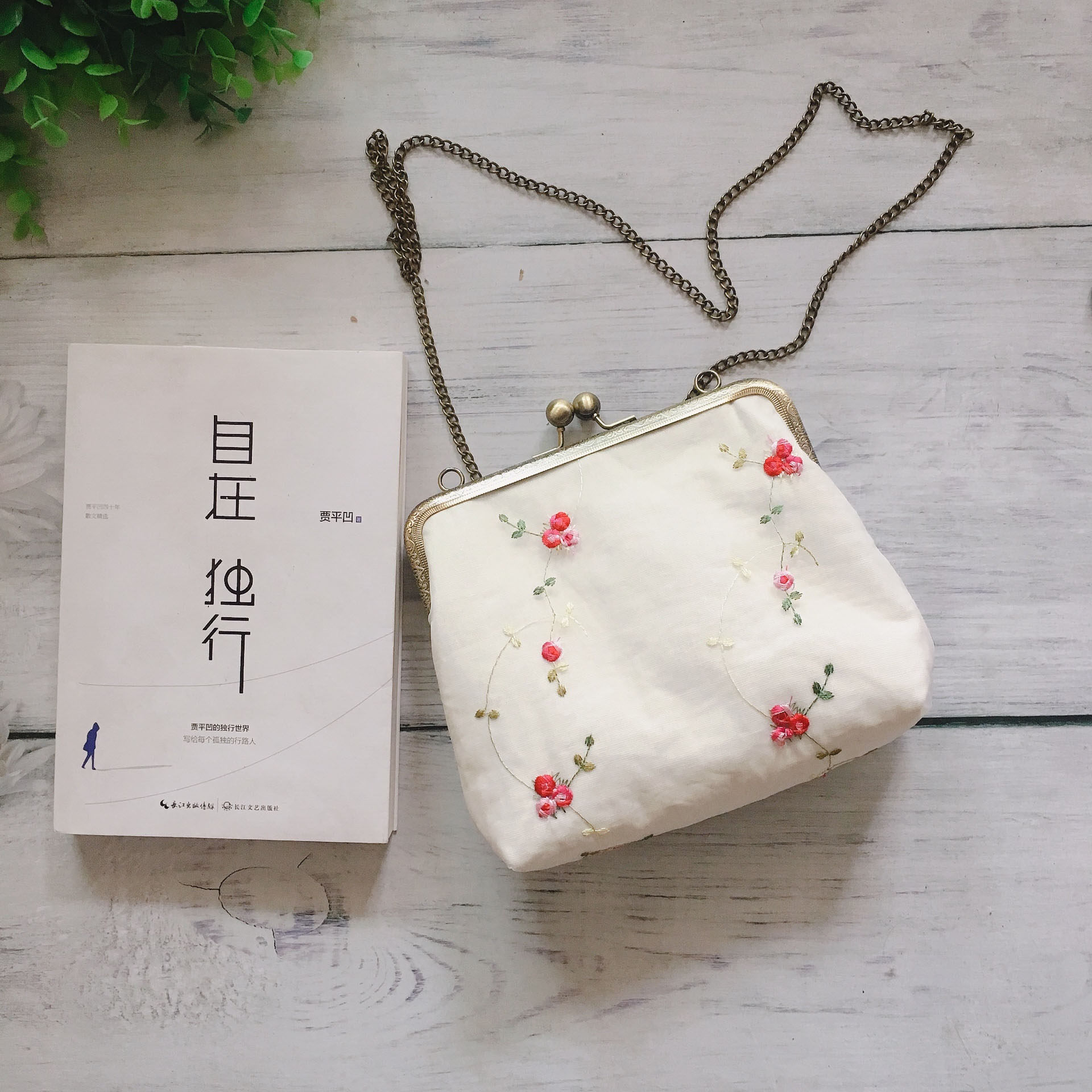 绿萝家原创设计自制小玫瑰手工包