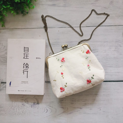 绿萝家原创设计自制小玫瑰手工包