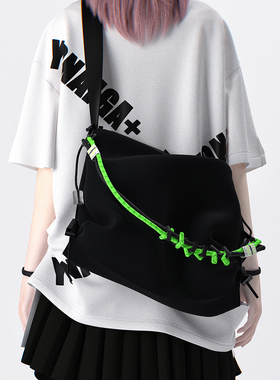 YONAIGA+ 原创潮牌INS黑色斜挎包尼龙学生书包背饺子包包单肩男女