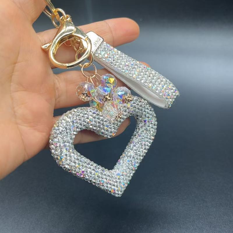 跨境高档镶钻汽车手工满钻爱心钥匙圈汽车女士皮绳水晶桃心钥匙扣