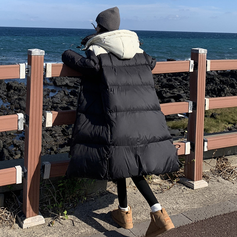 黑白色韩版时尚过膝长款羽绒服女2025年冬季新款白鸭绒拼色面包服,女装羽绒服,浙宝189