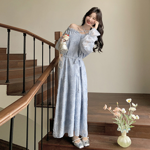 法式浪漫蓝色连衣裙女2025年春季新款高级感温柔风精致提花长裙子