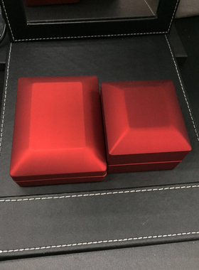 珠宝首饰盒高档大气红色耳钉盒