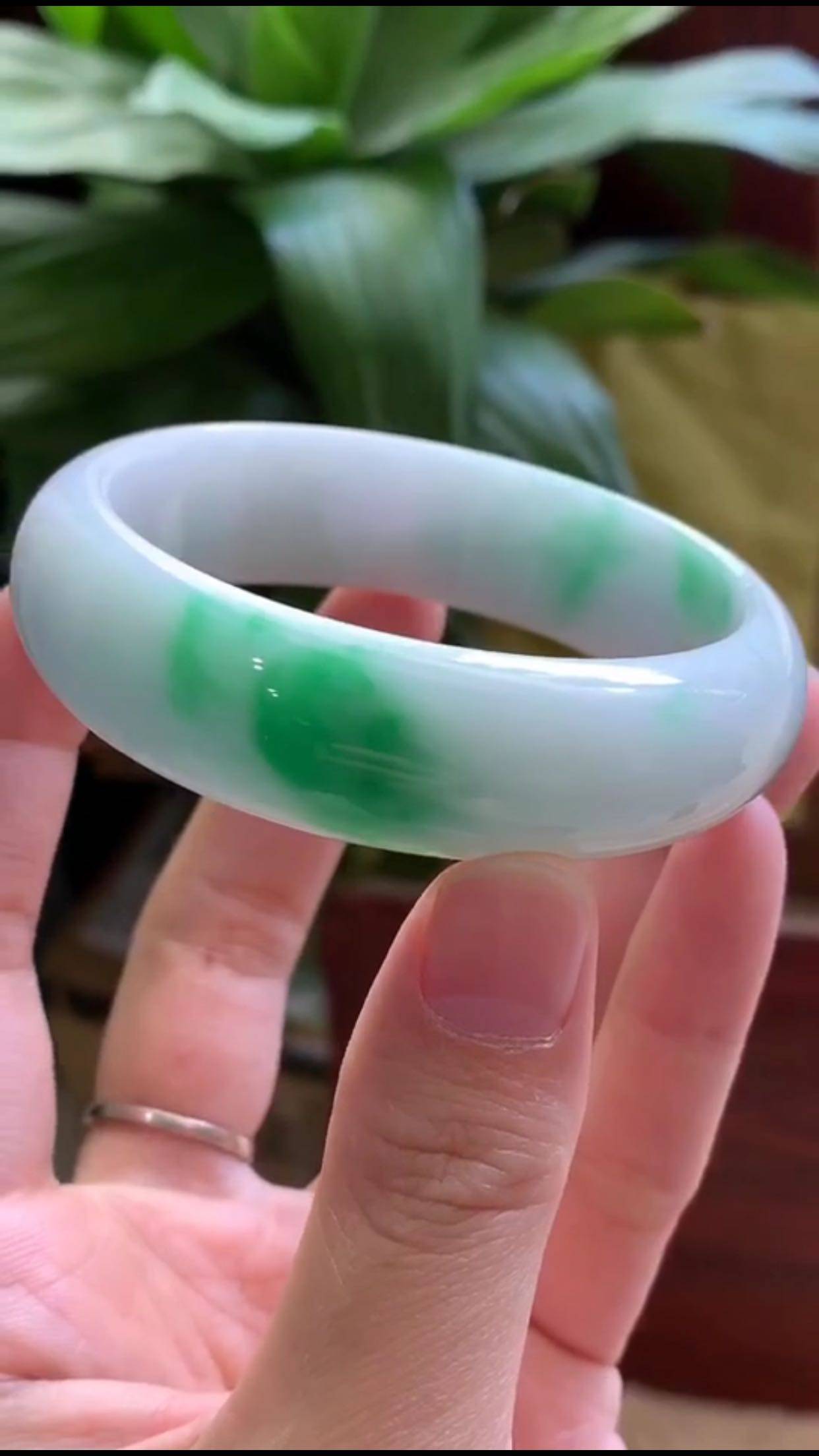 Myanmar natural Emerald Bracelet 55 I circle Ice Yang Green Broadside natural Emerald Braceletin the Jewelry/Diamond/Jade/Gold , Jade (New) , Bracelets  category - from Buy2taobao.com to provide professional Taobao agent buy service