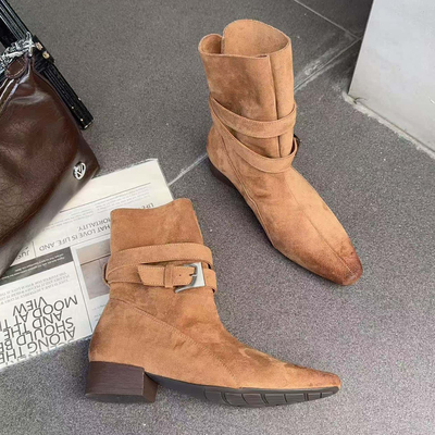 皮带粗跟低跟短筒短靴磨砂牛仔靴