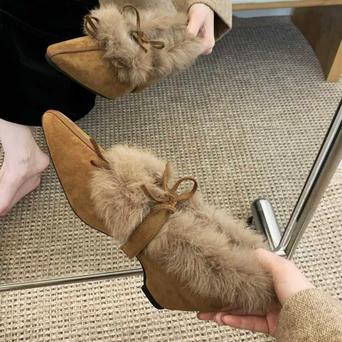 欧美时尚尖头坡跟法式跟中跟真兔毛长毛加绒一字绑带及裸靴女鞋冬