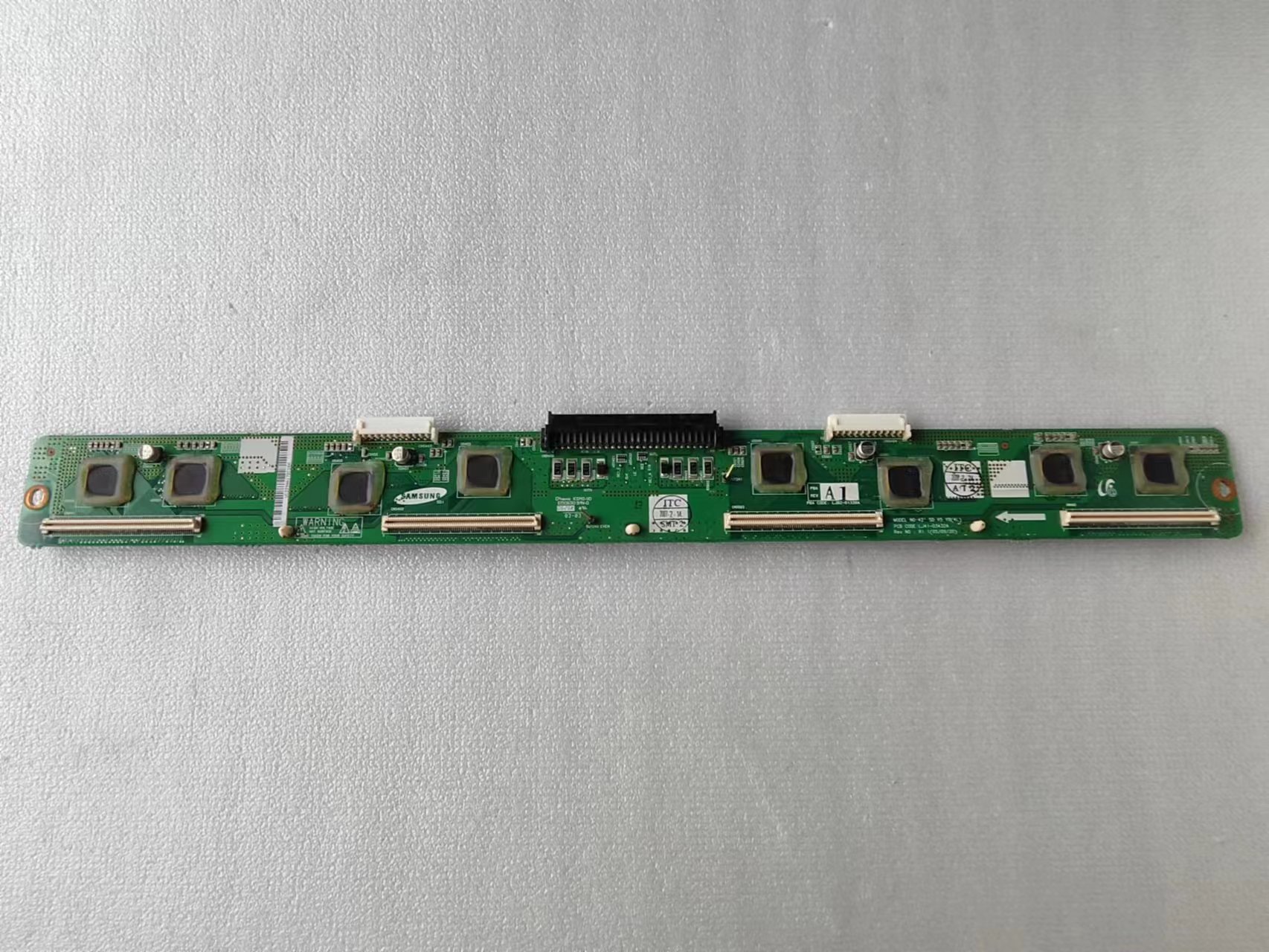 长虹缓冲板液晶电视配件