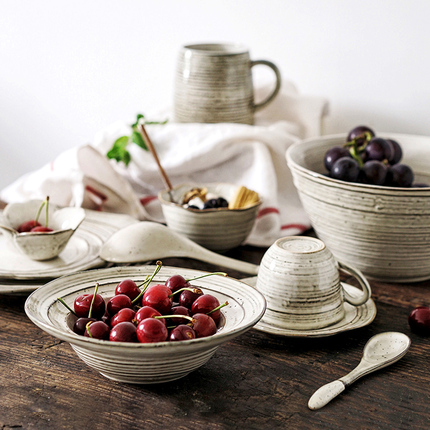 日式陶瓷碗好看的饭碗家用盘子ins创意北欧沙拉碗网红餐具汤面碗