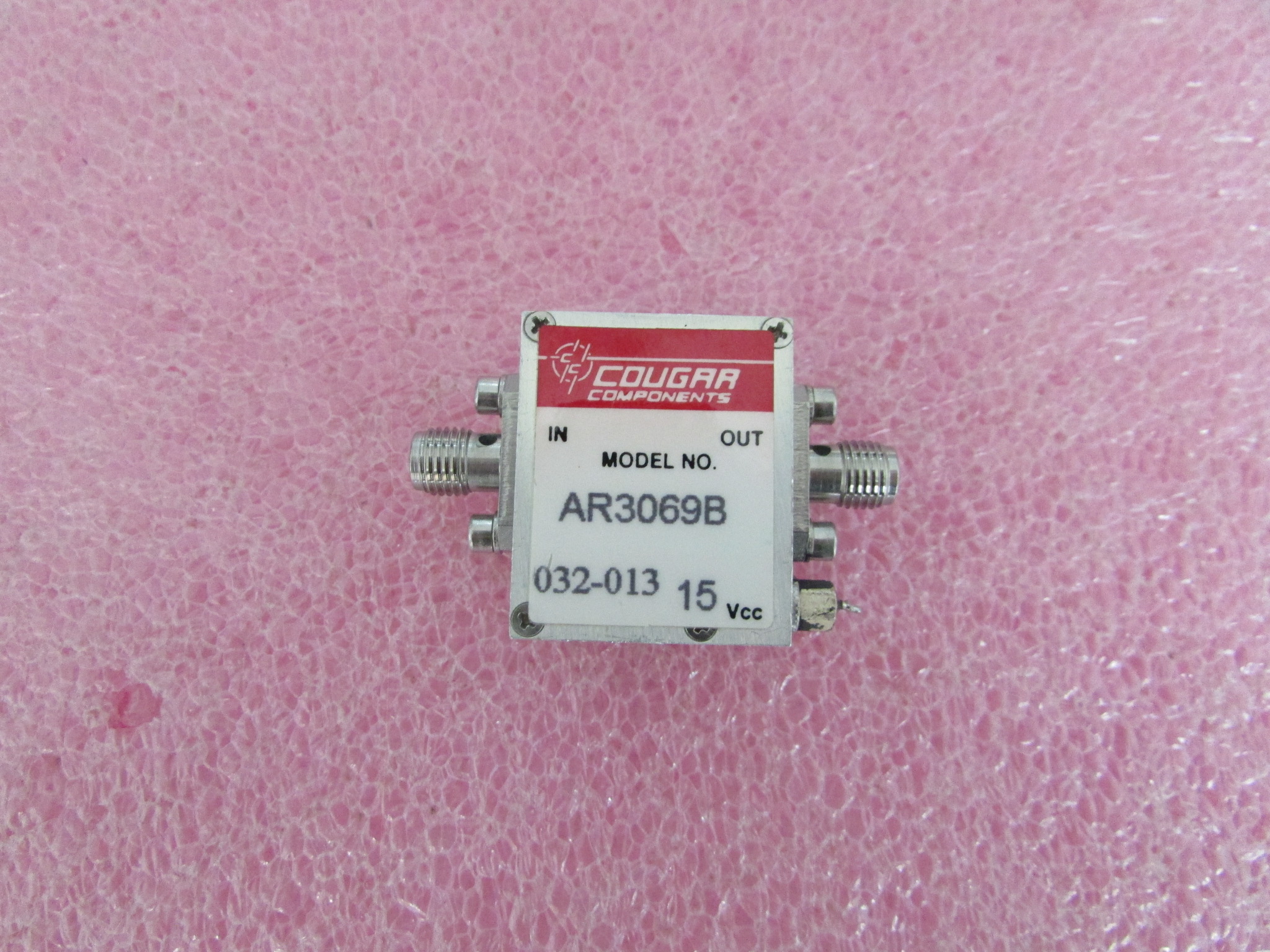 COUGRR  10MHz-3.5GHz 18dB 27dBm 射频微波放大器