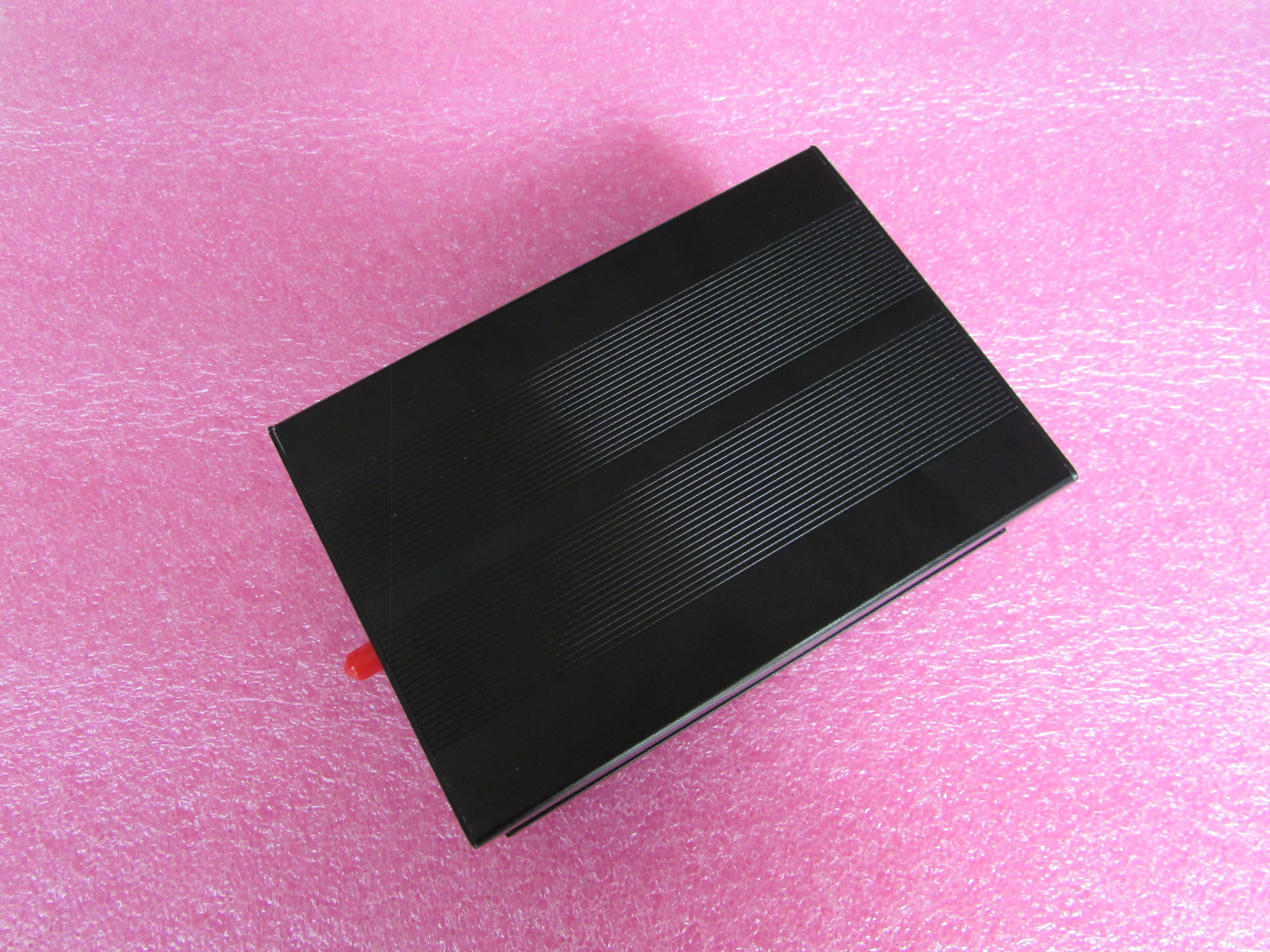 WDA-00101000-20P40 10-1000MHz 40dB 20dBm射频超宽带放大器